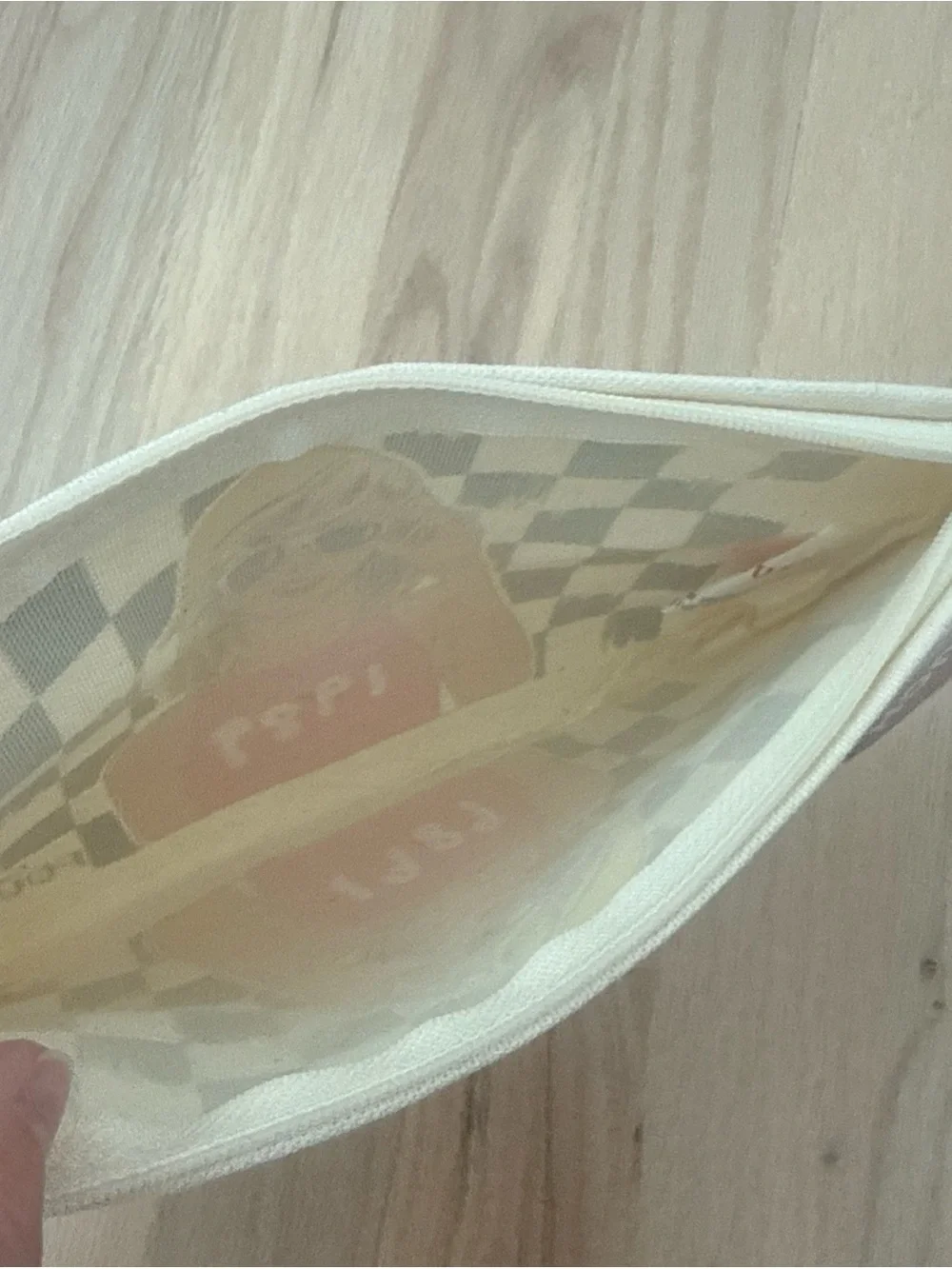 NWT Taylor Swift 1989 Canvas Make Up Bag Sunglasses By The Found